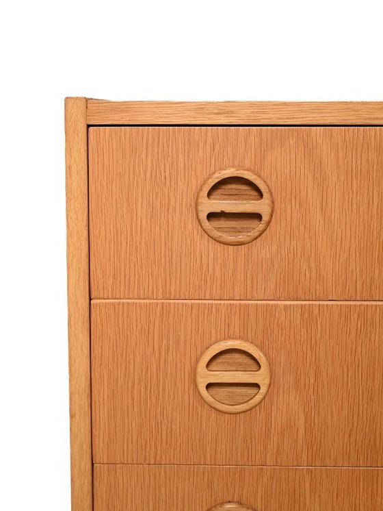 Image 1 of Eikenhouten ladekast van Arne Wahl Iversen