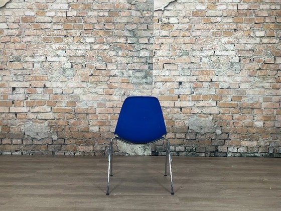 Image 1 of 10x Vitra DSS blau