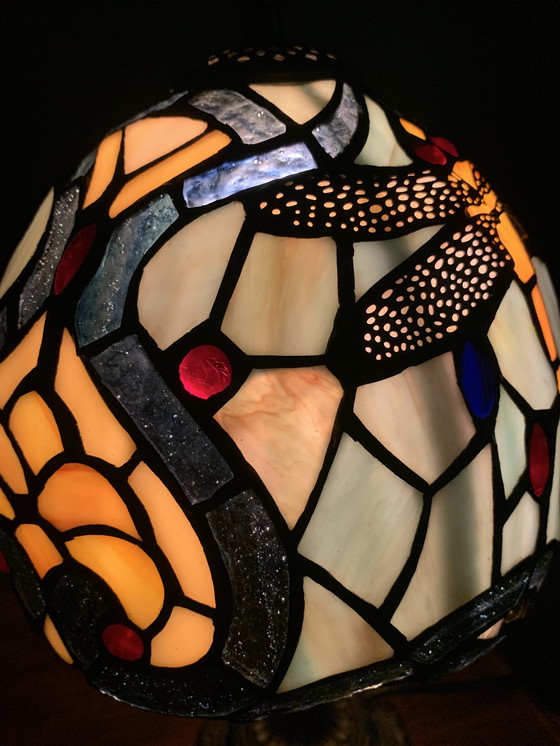 Image 1 of Tiffany style tafel lamp 