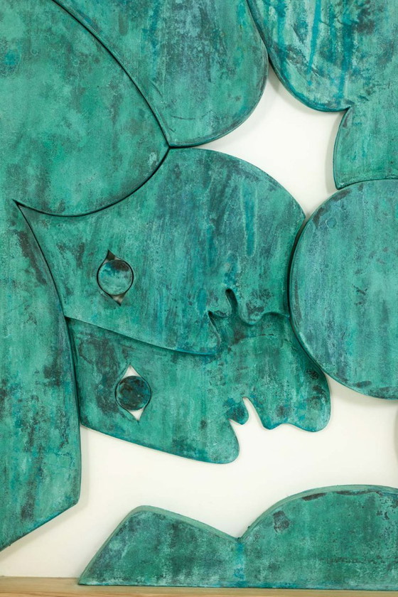 Image 1 of "I gemelli", bassorilievo incorniciato in rovere, legno e rame patinato.