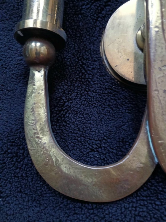 Toegeschreven aan Florence Ciani - Brutalistische wandlampen - Gehamerd brons – Ciani Florence, Bronze (photo 8 of 10)