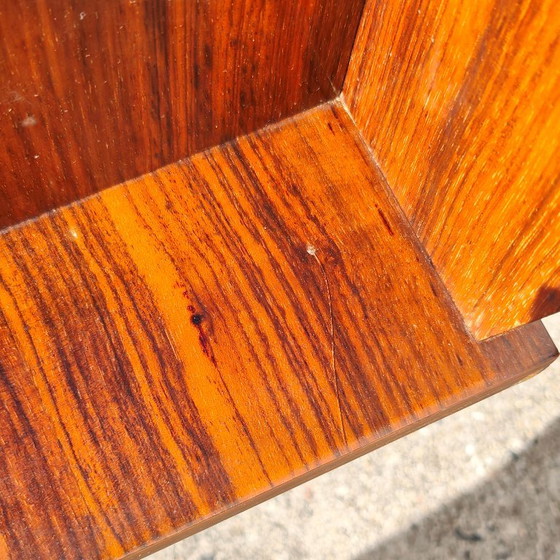 Paar Mid-Century Modern Nachttische aus Holz, Messing, Braun, Mid Century Modern (Foto 11 von 13)