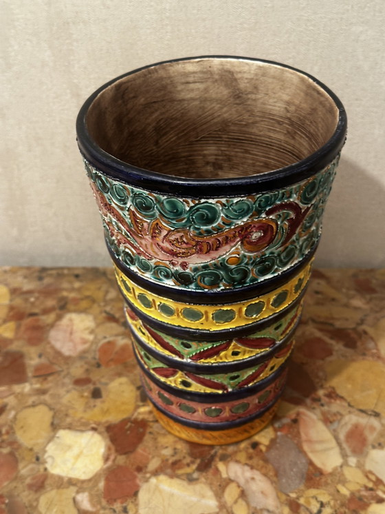 Image 1 of Vintage vaas met gebeitelde en beschilderde decoratie - Devres aardewerk