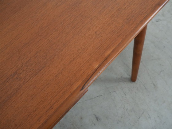 Image 1 of Table en teck, design danois, années 1970, production : Danemark