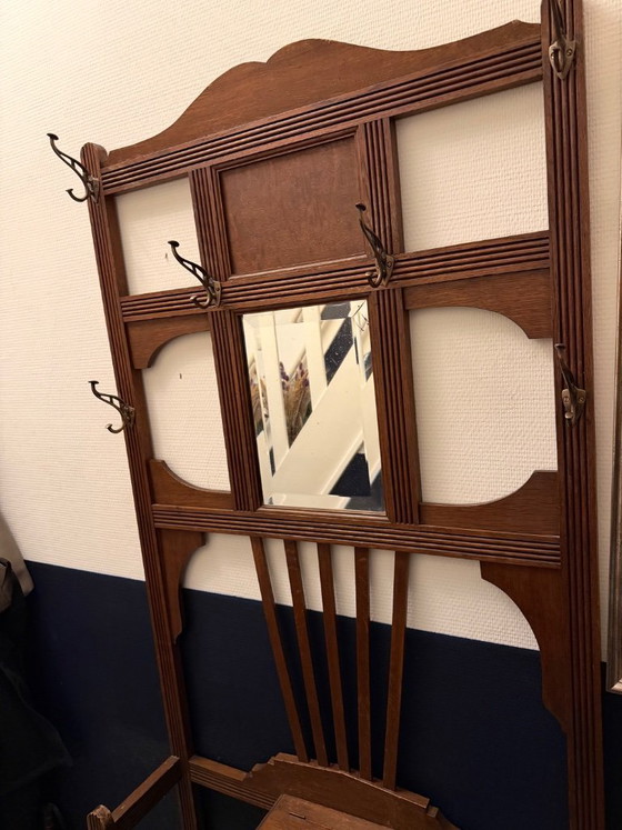 Image 1 of Porte-manteau ancien Art Déco en bois avec miroir