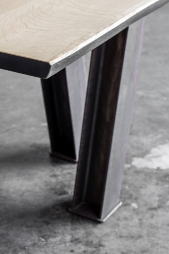 Image 1 of Maßgeschneiderter Holztisch Heerenhuis