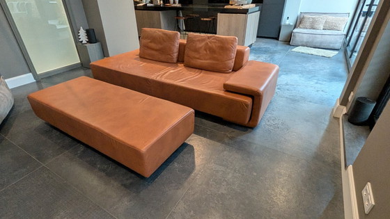 Image 1 of Sofá de cuero coñac de 4 plazas con otomana