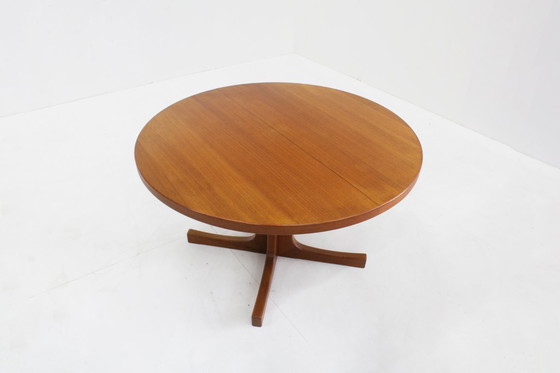 Image 1 of Vintage Danish round extendable teak dining table 1960s