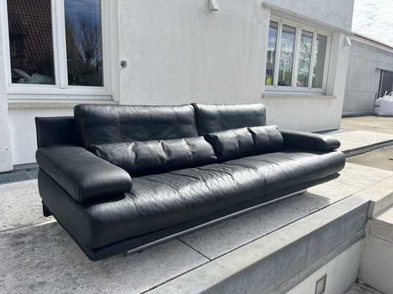 Image 1 of ROLF BENZ 6500 de klassieke driezitter in zwart leder