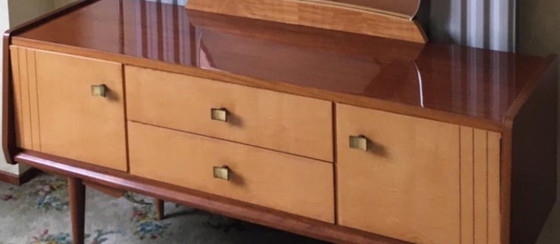 Image 1 of Letto d'epoca con armadio, toletta e tavolino