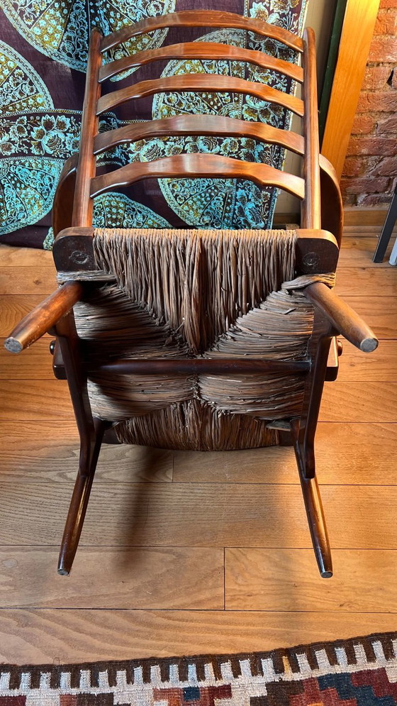 Image 1 of De Ster Gelderland landelijke brutalist midcentury kersenhouten stoel met rieten zitting