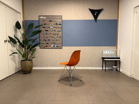 Vitra | Eames | DSR | Rusty orange | 4 pezzi – Sedie da pranzo, Plastica, Cromo (photo 4 of 10)