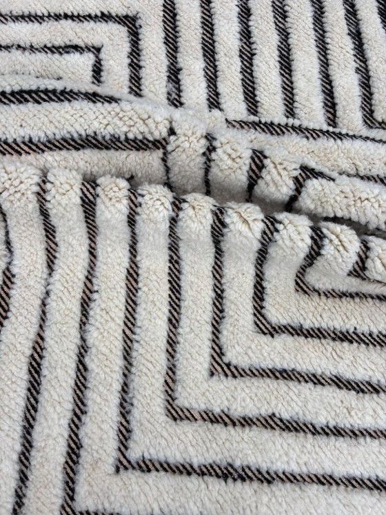 Image 1 of Modern Moroccan beni Mrirt rug, Authentic Moroccan rug, Berber carpet, Genuine Wool rug, Handmade rug, Beni ourain style