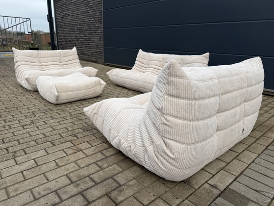 Image 1 of Ligne Roset Togo set in Beige Corduroy (velours côtelé) 10/10 staat!!
