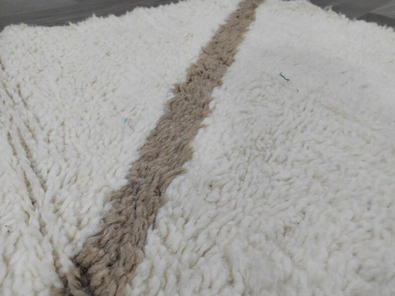 Image 1 of Tapis marocain en laine naturelle 250cmx150cm