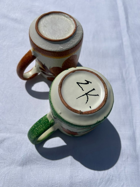 Image 1 of 2 tasses/mugs vintage en céramique des années 70 et 80, peints à la main