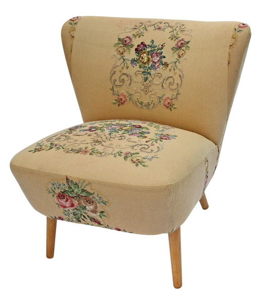 Artifort Gillyflower Sessel + Vintage Fußhocker mit Stauraum