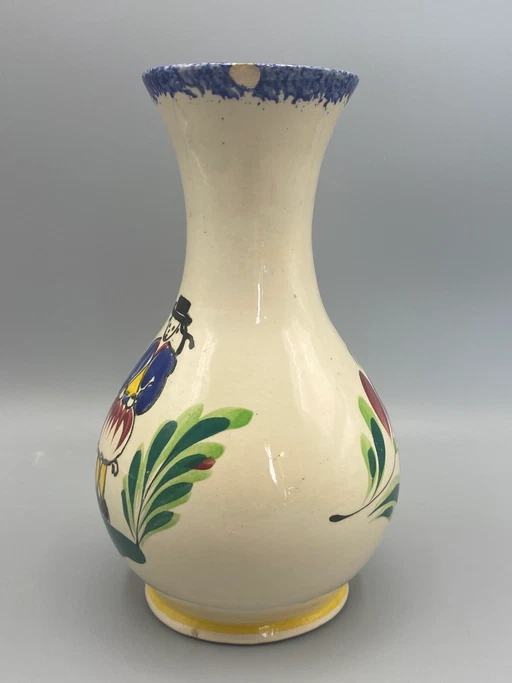 Vaso in maiolica bretone con decorazione a tema costume tradizionale. – decoratieve objecten (photo 2 of 6)