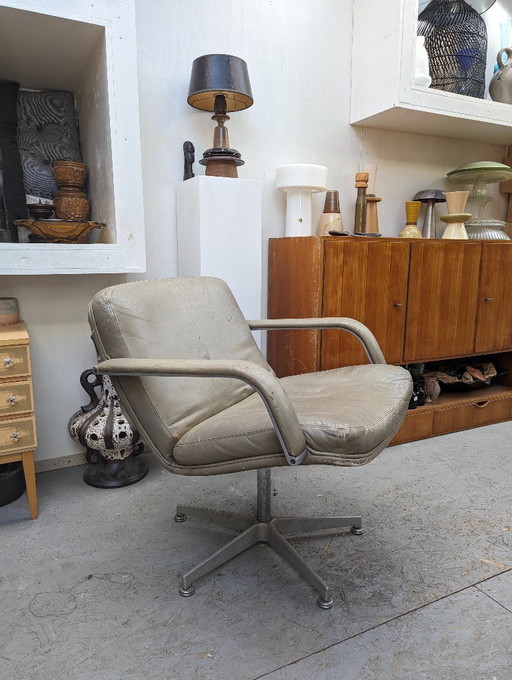 Artifort Armchair Recliner by Geoffrey Harcourt