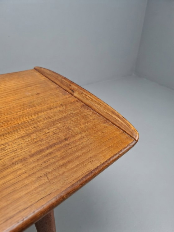 Table basse vintage en teck avec étagère en rotin tressé – Années 1960 – Tables basses, Wood (photo 5 of 7)