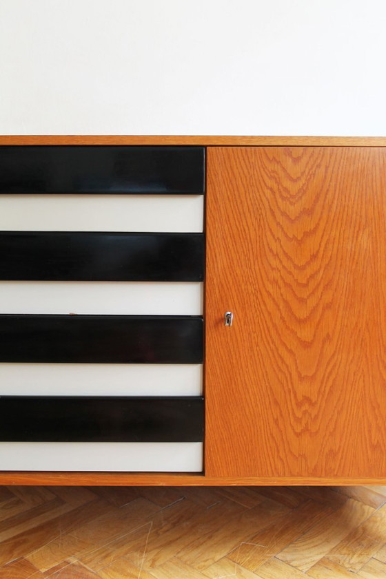Image 1 of Origineel Tsjechisch dressoir uit de jaren 60 van Jiří Jiroutek