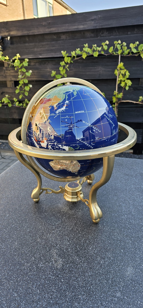 Image 1 of Globo de piedras semipreciosas de lapislázuli