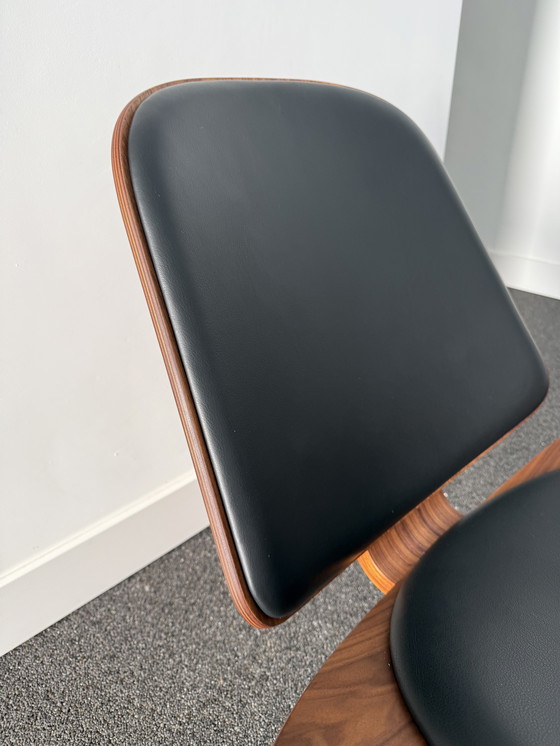 Image 1 of Silla Carl Hansen & Son CH07 Shell