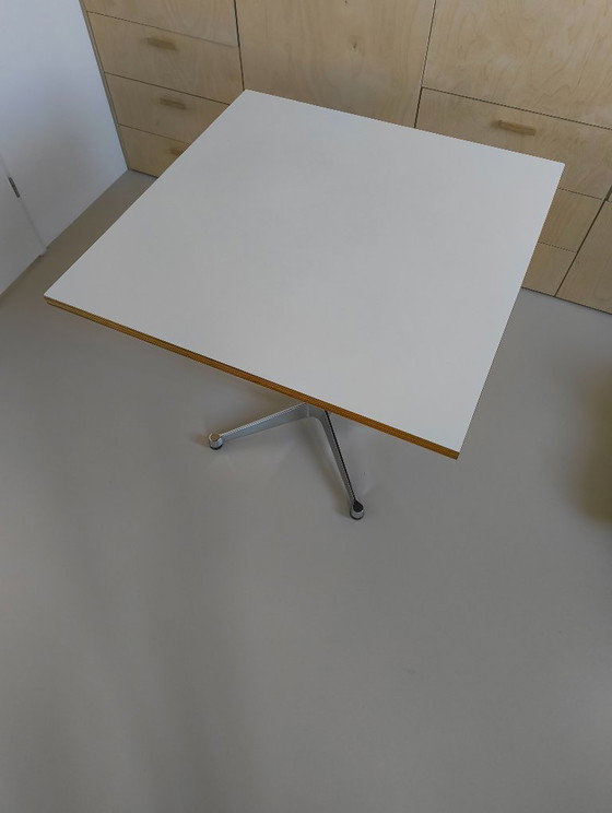 Table de salle à manger Vintage Vitra Eames, Tables de salle à manger, Bois, Plastique, Blanc (photo 2 sur 6)