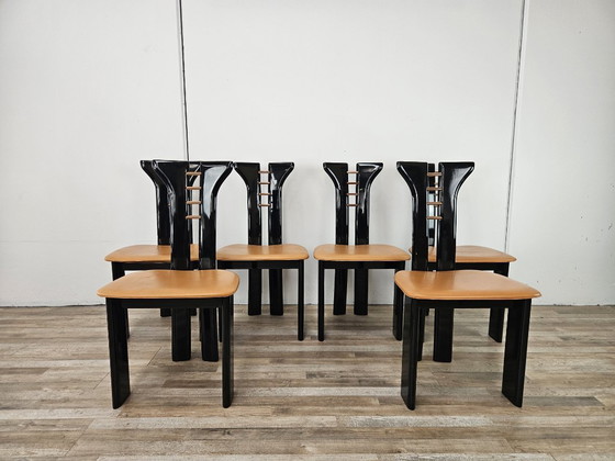 Set aus 6 Pierre Cardin Stühlen aus schwarz lackiertem Holz, 1970 – Esszimmerstühle, Wood (photo 4 of 20)