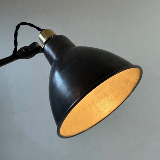 Image 1 of OUDE INDUSTRIËLE WANDLAMP “GRAS RAVEL” N° 204 Halfvast
