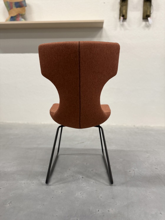 Image 1 of (1) Leolux Callas Artisan dining chair Feltwool