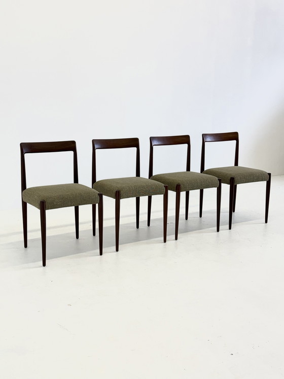 Image 1 of Juego de 4 sillas de comedor Lübke con madera de palisandro.