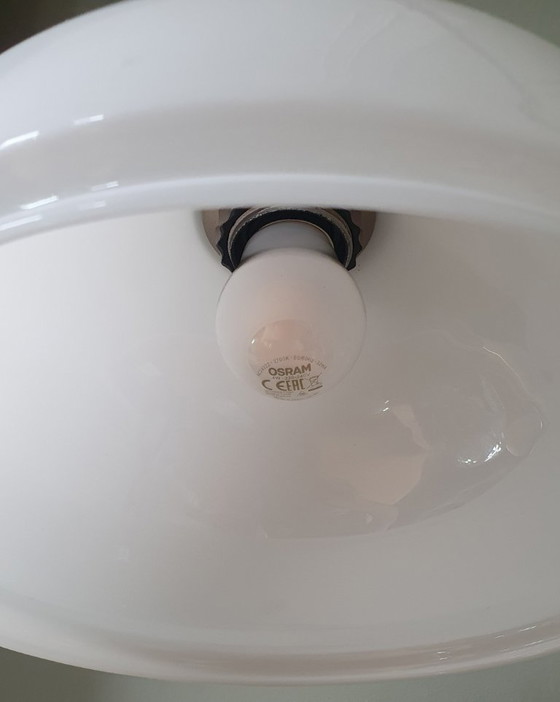 Image 1 of Lampada a sospensione vintage - vetro opalino bianco in forma decorativa