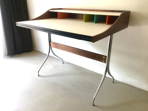 Nelson Swag Leg Desk / Homedesk – door Herman Miller