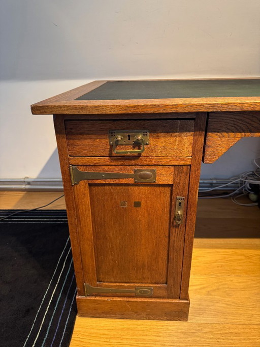 Bureau ancien en chêne art déco