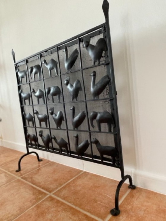 Image 1 of Parascintille in ferro battuto a forma di animale, stile Atelier Marolles, Francia, 1950