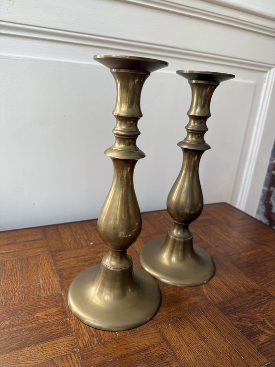 Image 1 of 2 candelabros grandes de latón