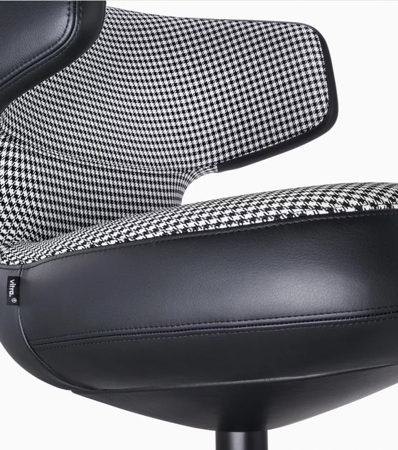 Image 1 of Petit Repos Porsche Pepita Edition di Vitra