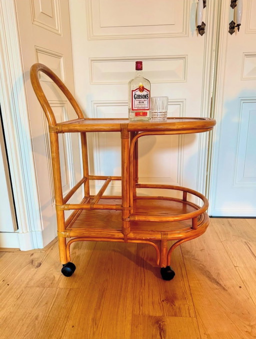 Weinlese-Tiki-Wagen