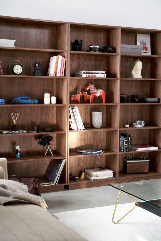 Image 1 of Librería alta de nogal - R07