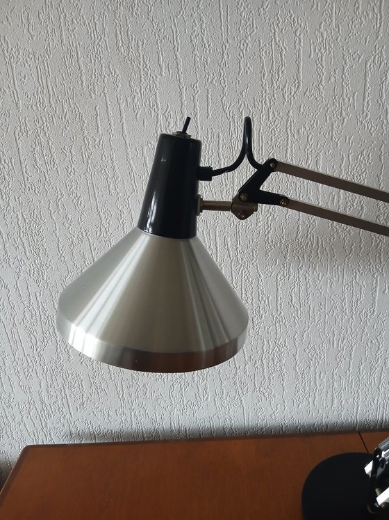 Architecten Bureaulamp T9, Hala Zeist - Vintage, Tafellampen, Metaal, Zilver (foto 3 van 9)