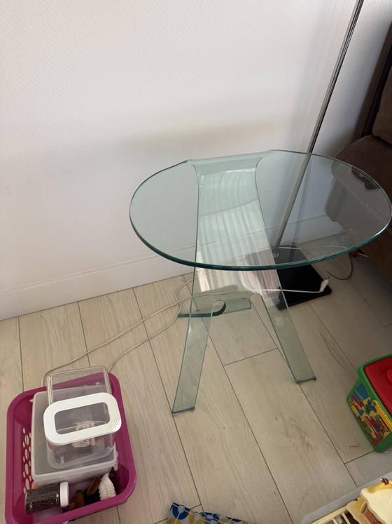 Mesa auxiliar de cristal – Mesas auxiliares, Glass (photo 4 of 5)