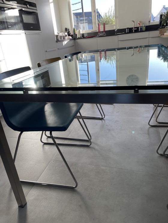 Image 1 of Mesa de comedor