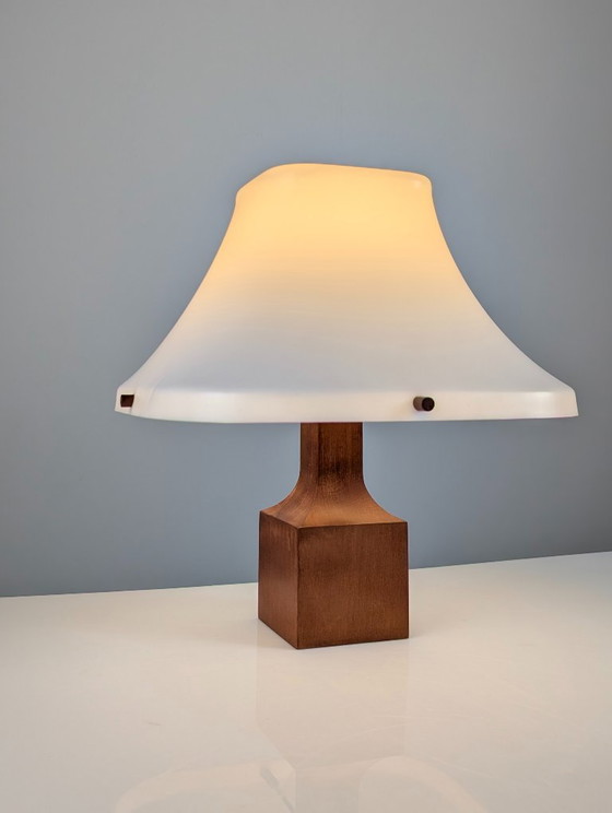 Danish Modern Teak Table Lamp with Pagoda Acrylic Shade, 1960s – Plastic, Wood (photo 9 of 10)