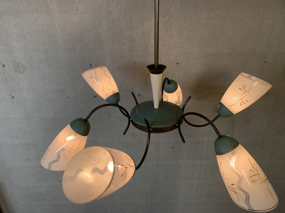 Image 1 of Vintage kroonluchter jaren vijftig ook wel Spider hanglamp genoemd.