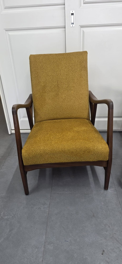Ladies & Men's Armchair Top Shape