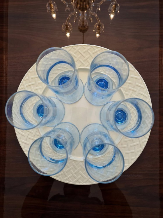 Image 1 of 6 copas de champán Bormioli Rocco Italy, con tallo y base azules.