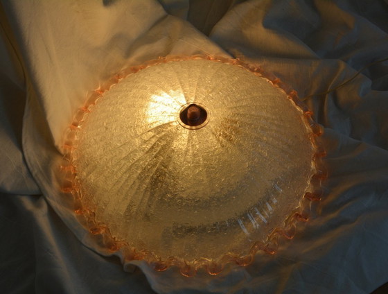Image 1 of Vintage Murano glazen plafondlamp, roze gegolfde Italiaanse plafondlamp, jaren 1960-1970 Plafonnier