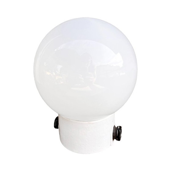 Image 1 of Industriële wandlamp, wit, glas, FOTON, Polen, jaren 60.