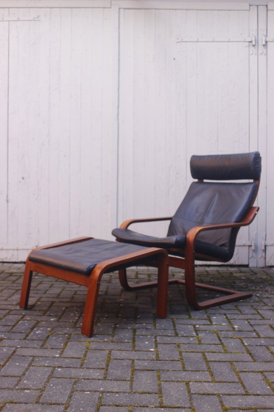 Image 1 of Ikea Vintage - Ikea POÄNG recliner and footstool in black leather, Scandinavian design, 1990s